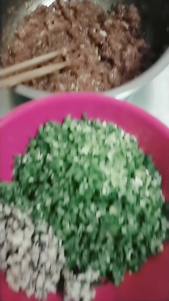 香菇肉韭菜馅饺子做法
