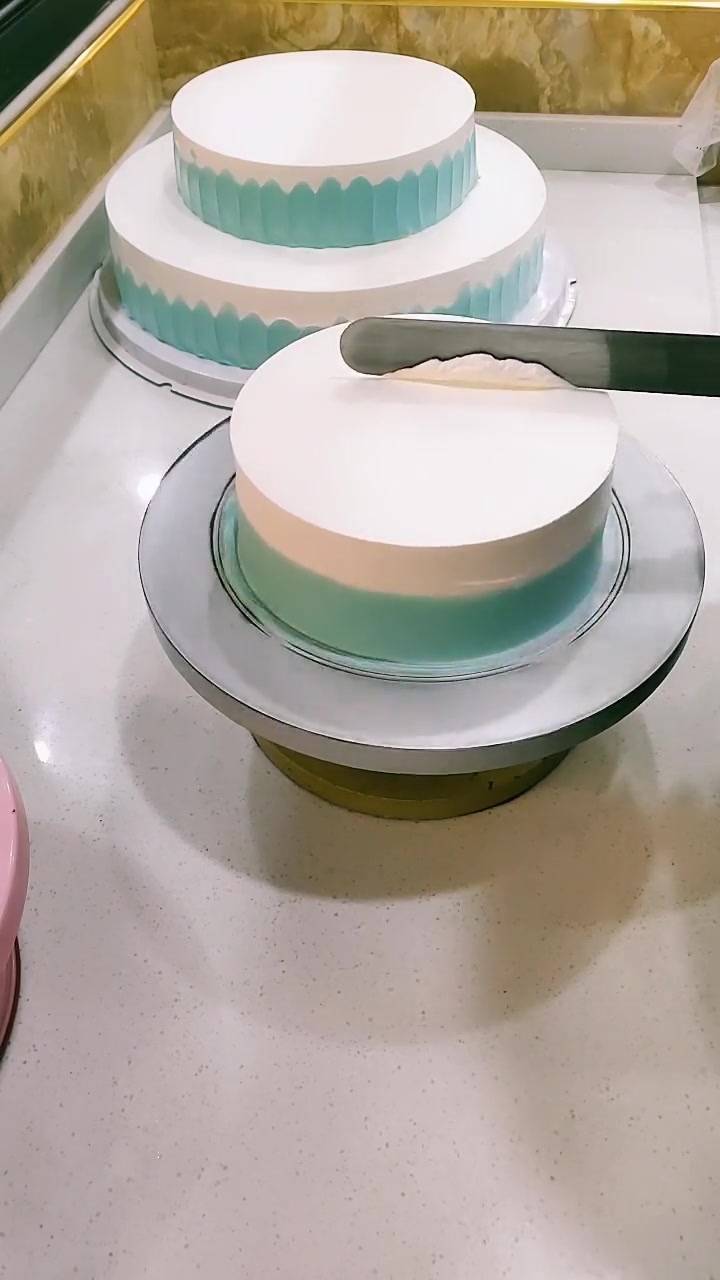 做三层蛋糕来看看吧