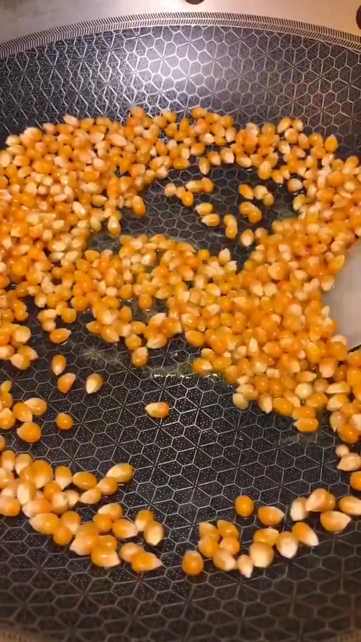 美食猎奇:教大家做爆米花,香脆可口有嚼劲,你学会了吗?
