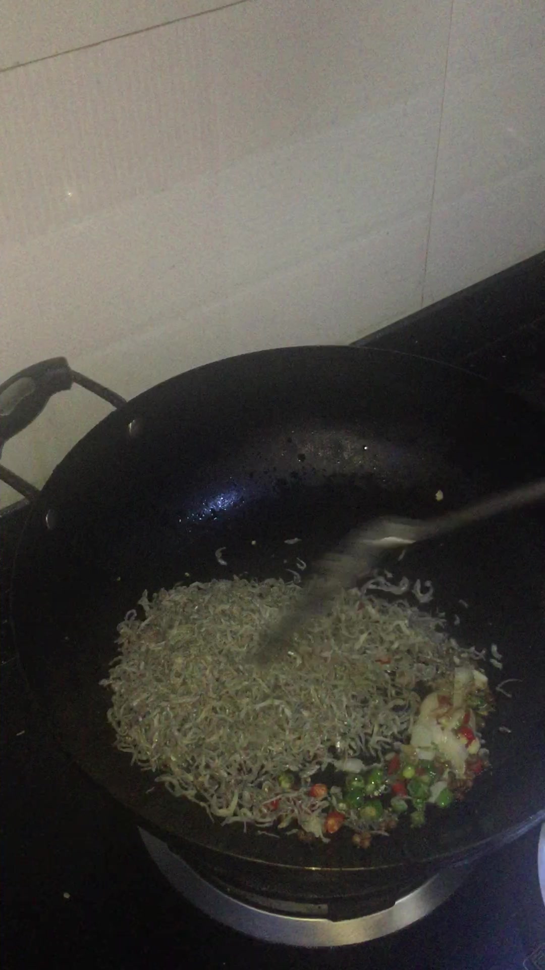 小干海鱼这样炒味道很鲜美