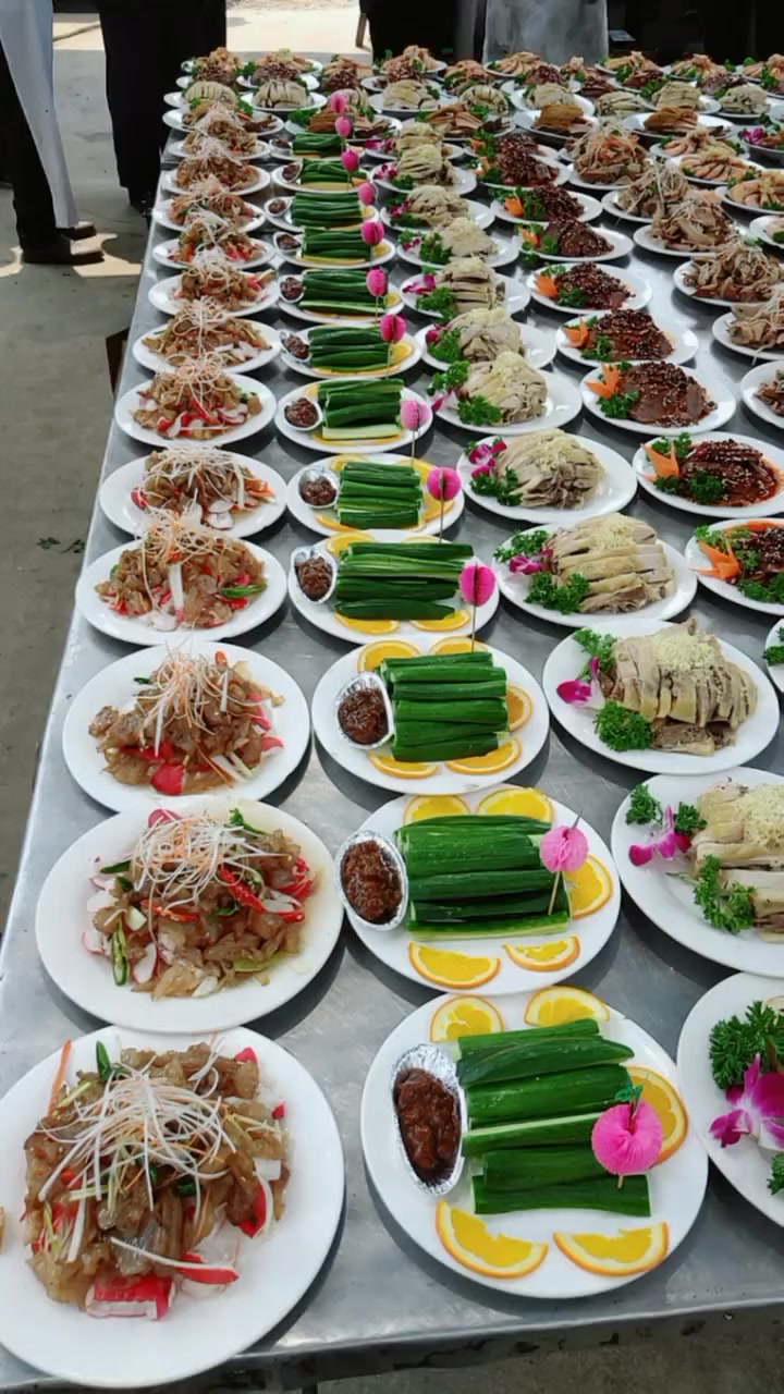 好丰盛的酒席,漂亮极了