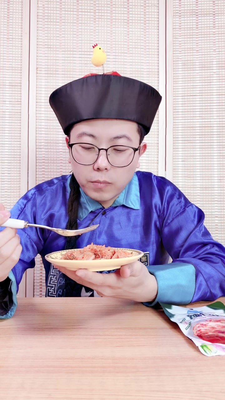 辣白菜配米饭,小尚子教您辣白菜经典吃法!
