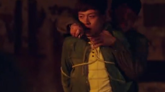 CCTV6 电影频道4月11日18:26为您播出《黄昏中的鱼肚白》。鱼肚白黎明破晓,最后大