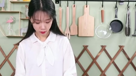 【冰镇小龙虾,夏天必备哦】又到吃小龙虾的季节,但炎热天气,该怎么吃?今天我们就来做一道小清