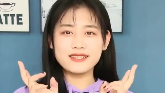 女孩的好友都知道奶茶色口红是啥,唯独我不知道奶茶色口红是什么样子的。