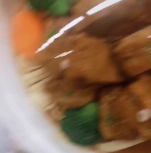 超市看到康师傅出的神面,有这个钱,我还吃啥泡面!