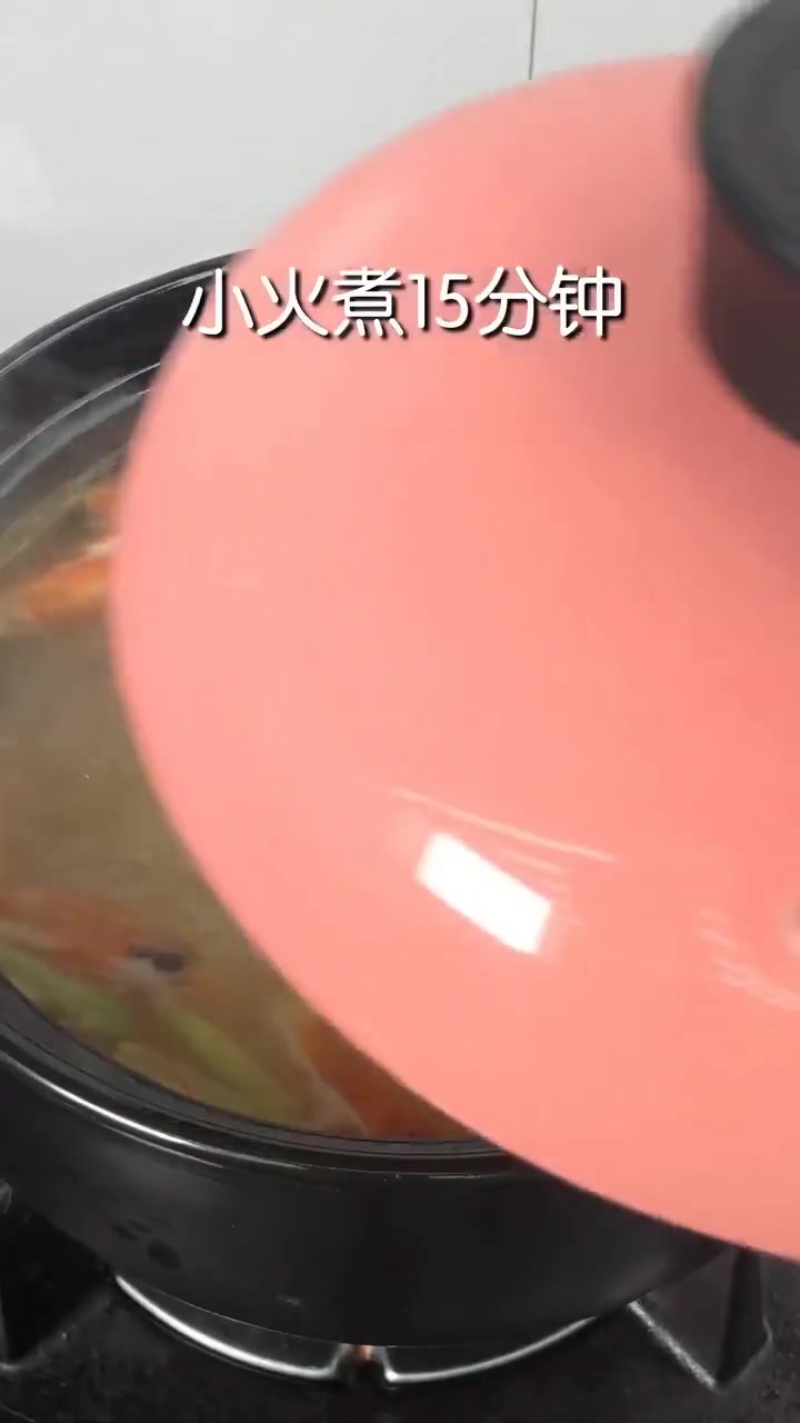 砂锅生滚海鲜粥,做法简单易懂,香气四溢,出锅连喝3大碗!