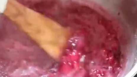 【覆盆子歌剧蛋糕 母亲节给家人露一手吧![笑而不语]】~虽然做蛋糕很麻烦,但看人做蛋糕真的