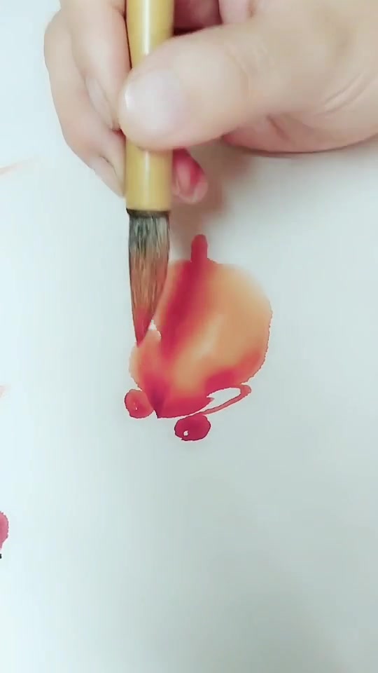 毛笔画金鱼几笔就好,感觉自己能学会