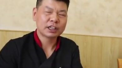 【安徽臭菜烂腌菜豆腐:用烂白菜发酵,又名“千里飘香”】安徽南陵有一道地方特色菜,将烂白菜做
