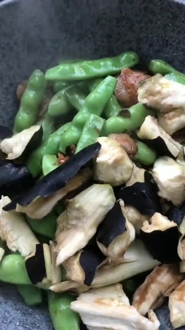 东北人最爱吃的乱炖,食材丰富,好吃不腻,色香味俱全,赶快试试