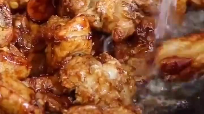 一款好吃的排骨土豆炖豆角教程……&nbsp;