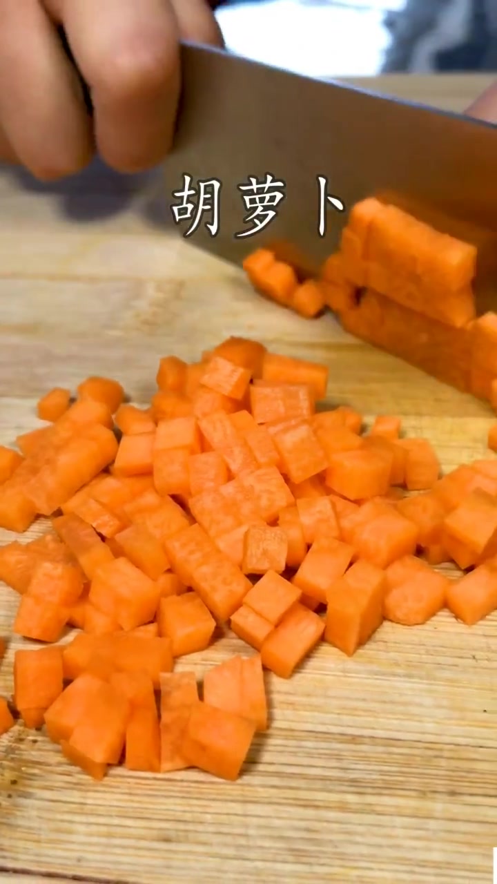 火龙果粗粮炒饭!最简单的食材最简单的做饭,好吃解馋还不胖!