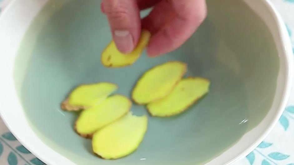 夏天减脂瘦身必备的龙利鱼便当,好吃又不胖。龙利鱼真的是好多健身爱好者的最爱,煎起来真的又香