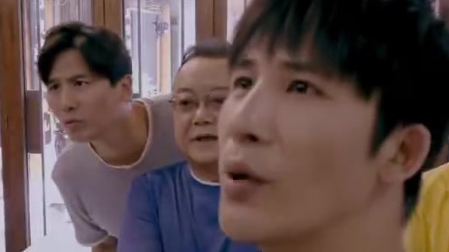 王刚的四合院里有齐白石真迹, 王刚师父肯定是演员中最懂收藏的人了!他竟然有齐白石真迹?你是