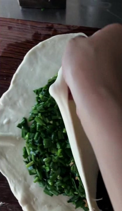 头一次做韭菜盒子,看到成品那一刻,感觉不会有第二次了!