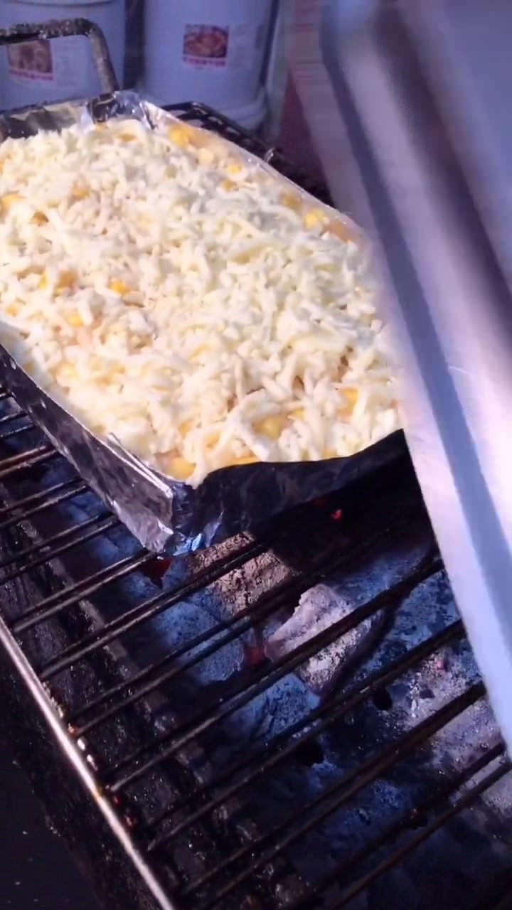 大家都吃过煮玉米,但是锡纸玉米粒吃过吗?香气迷人,快来学习!