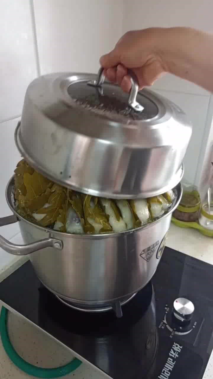 正宗东北“粘耗子”特色小吃出锅了,吃过吗?