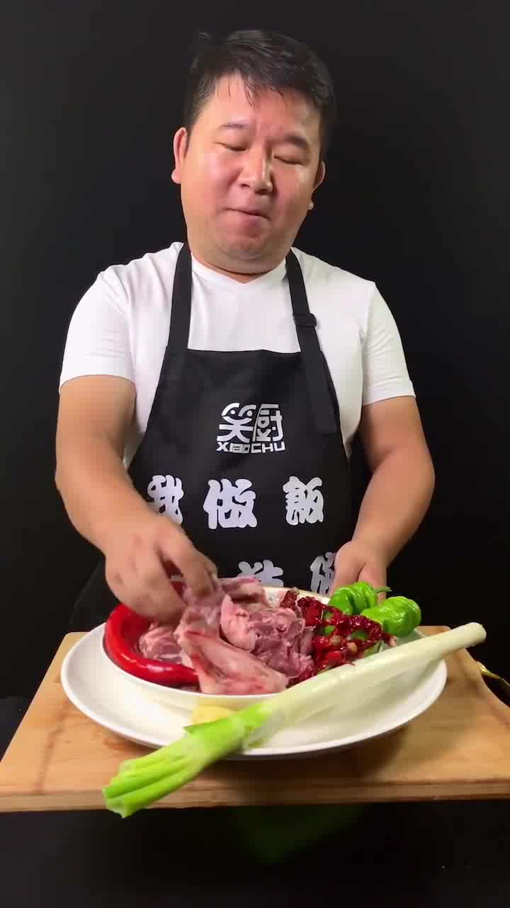 大厨分享羊肉焖饼家常版,多加这一步,不膻不腻,鲜香味美超好吃