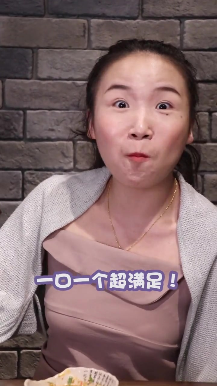 这家超好吃的火锅店,特色“王府尾场毛肚”竹筒虾滑,Q弹爽口