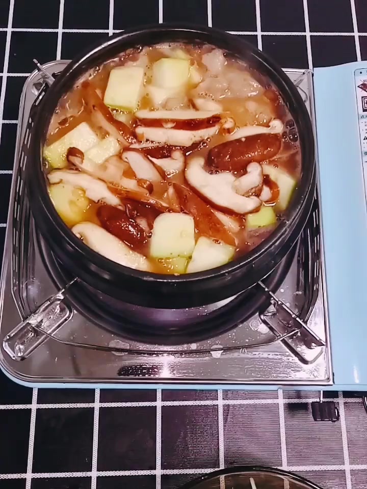 韩式五花肉酱汤,正宗韩国风味儿,做法独特,味道鲜美,可收藏!