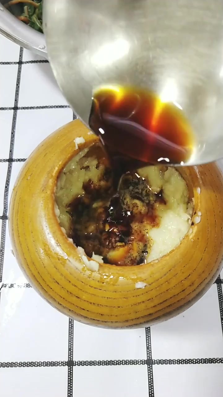 经常吃野菜对人体有很大的帮助,野菜的做法,你学会了吗!