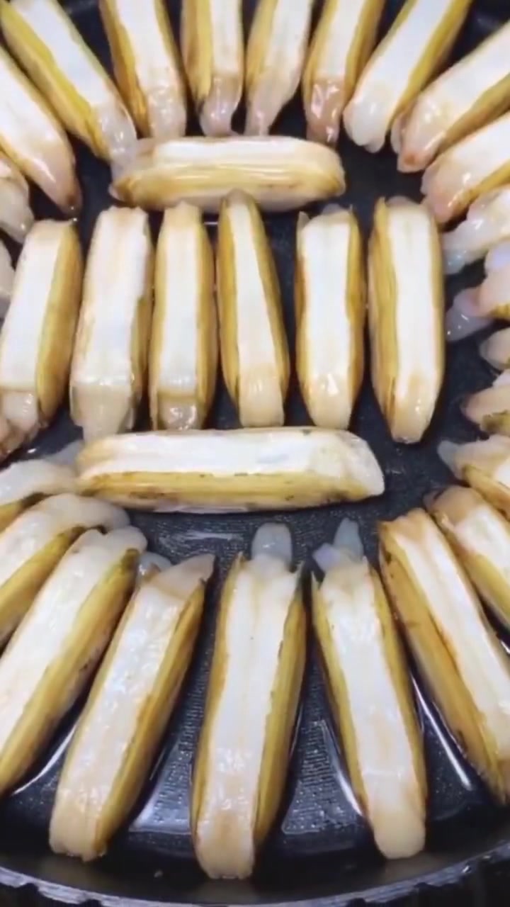 爆炒蛏子做法,学会这两步,不腥不臭,口感鲜美,居家必备海鲜!