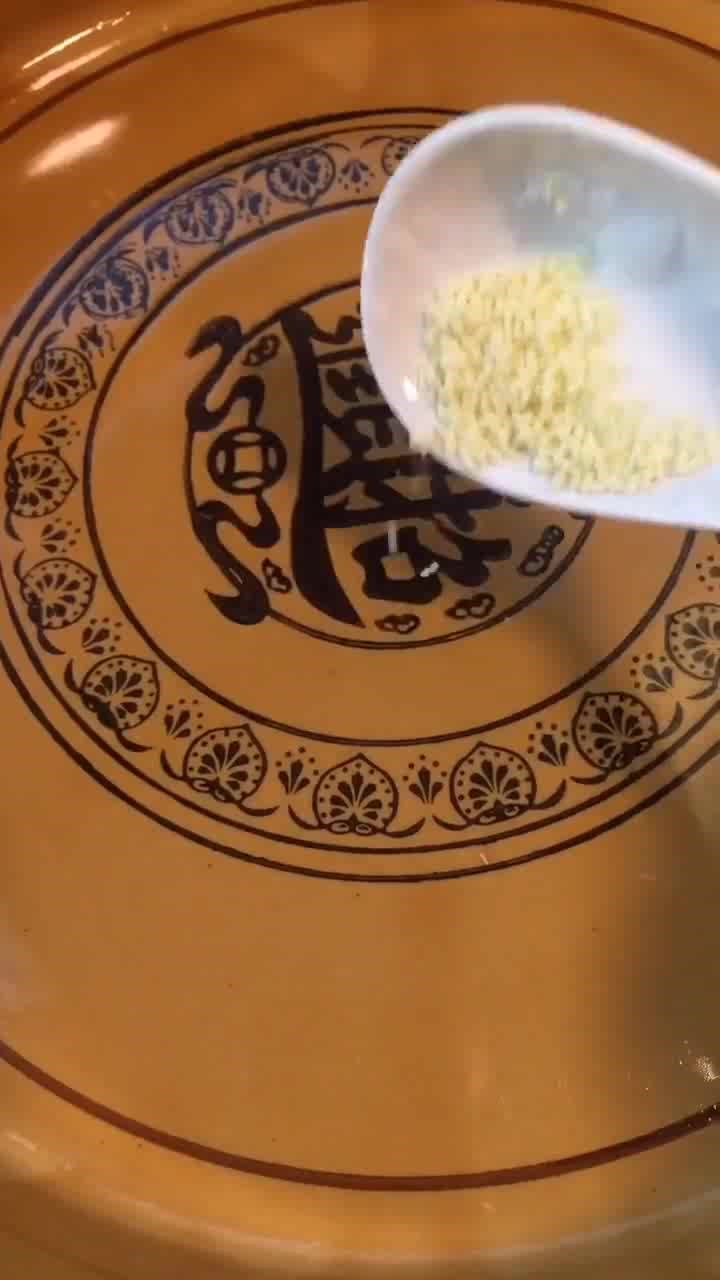 正宗酸汤水饺,口感鲜美,汤汁美味,喜欢吃饺子的别错过!