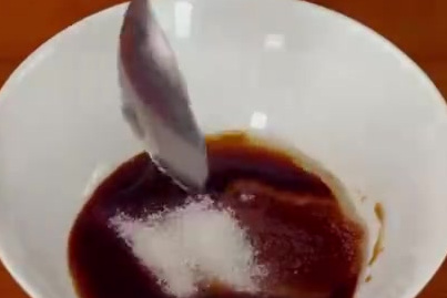 【麻辣鸡丝】川菜中的经典小凉菜,麻、辣、鲜、香,爽口又下饭,美食get√