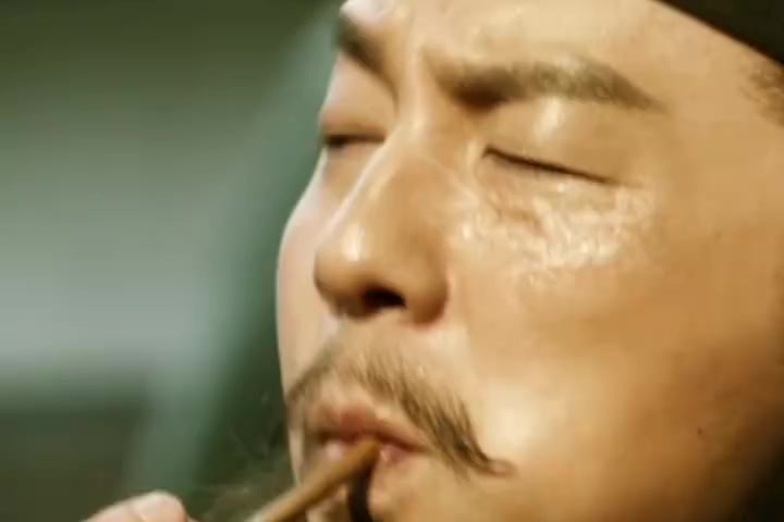 #长安十二时辰#《长安十二时辰》 张小敬吃播时间到!这水盆羊肉,这火晶柿子!小酷友情提示千
