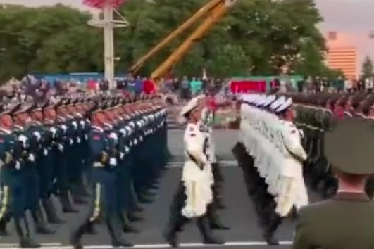 【解放军仪仗大队将再度亮相白俄罗斯阅兵式】中国人民解放军仪仗大队将于当地时间3日晚间8点亮