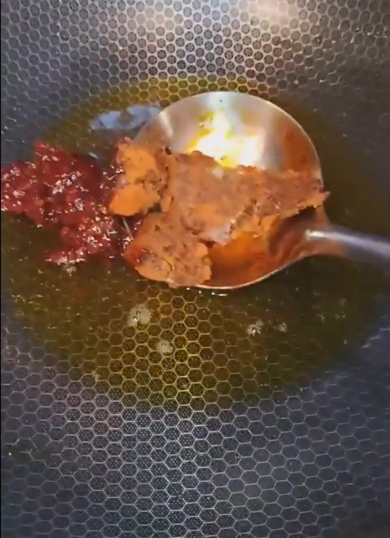 在家自制四川麻辣水煮鱼的做法教程