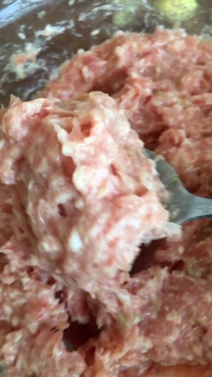 生汆丸子汤家常做法,你只需准备最普通的食材,3分钟就可学会!