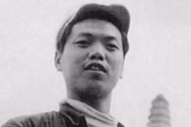 【缅怀!画家刘文西去世:他绘制了第五代纸币的主席像,是黄土画派创始人】据中国美术报网,黄土