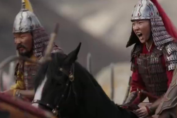 迪士尼真人#电影花木兰# 首曝预告片! 刘亦菲饰演花木兰,李连杰饰演皇帝,巩俐饰演反派女巫