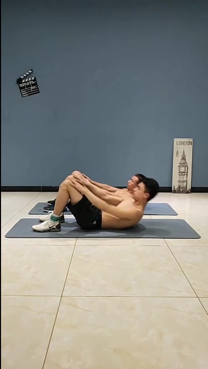 大肚子、啤酒肚的男生,这几组练腹肌动作坚持,照样有人鱼线!