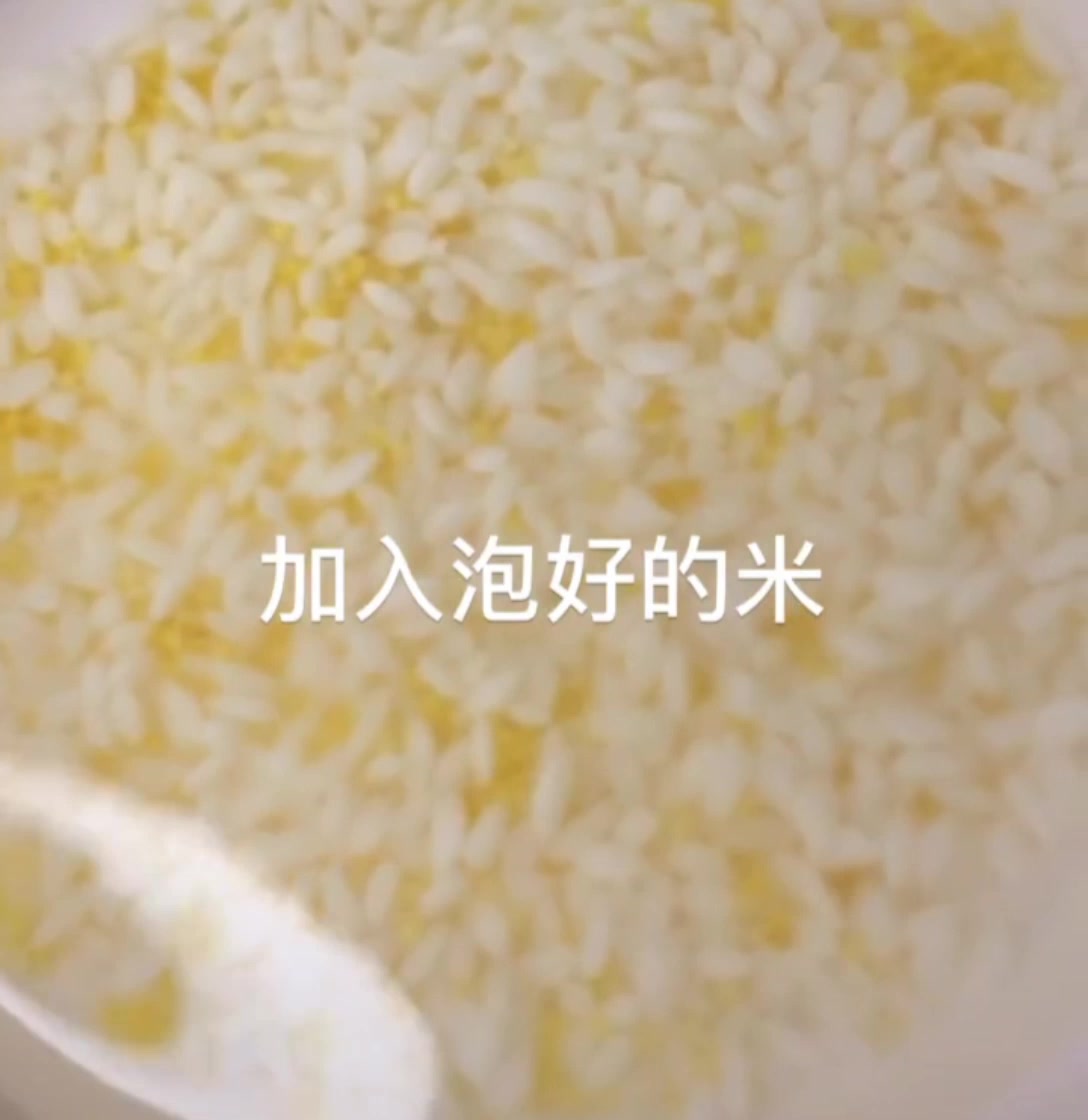 宝宝辅食:想添加肉类,鸡肉咬不动,做成鸡肉粥,补充钙铁维生素