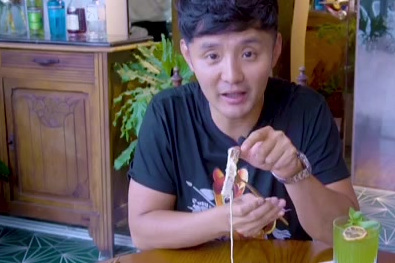 打卡三里屯新晋网红撞星餐厅“赤青”,像我这样的大型食肉族墙裂推荐他家的“肋排拼盘,”“牛肋