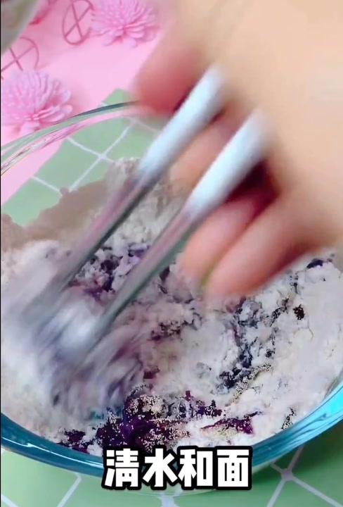 超市里的牛角包太好吃了,决定自己做一做,你学会了吗?