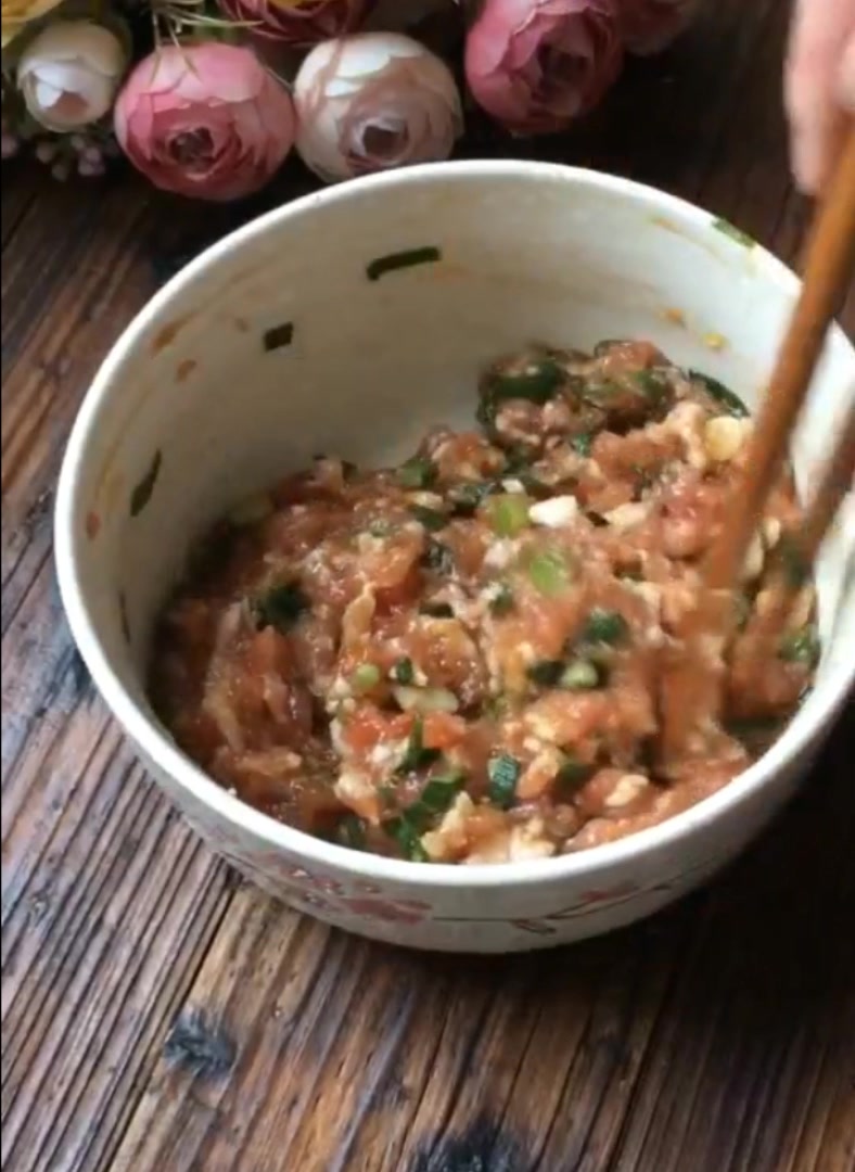 自制蒸肉卷又叫肉花卷的做法视频