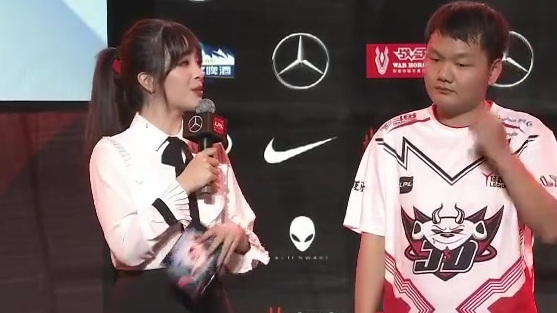 【2019LPL夏季赛 V5 VS JDG 0:2】赛后采访Yagao:飞机就适合我这种混