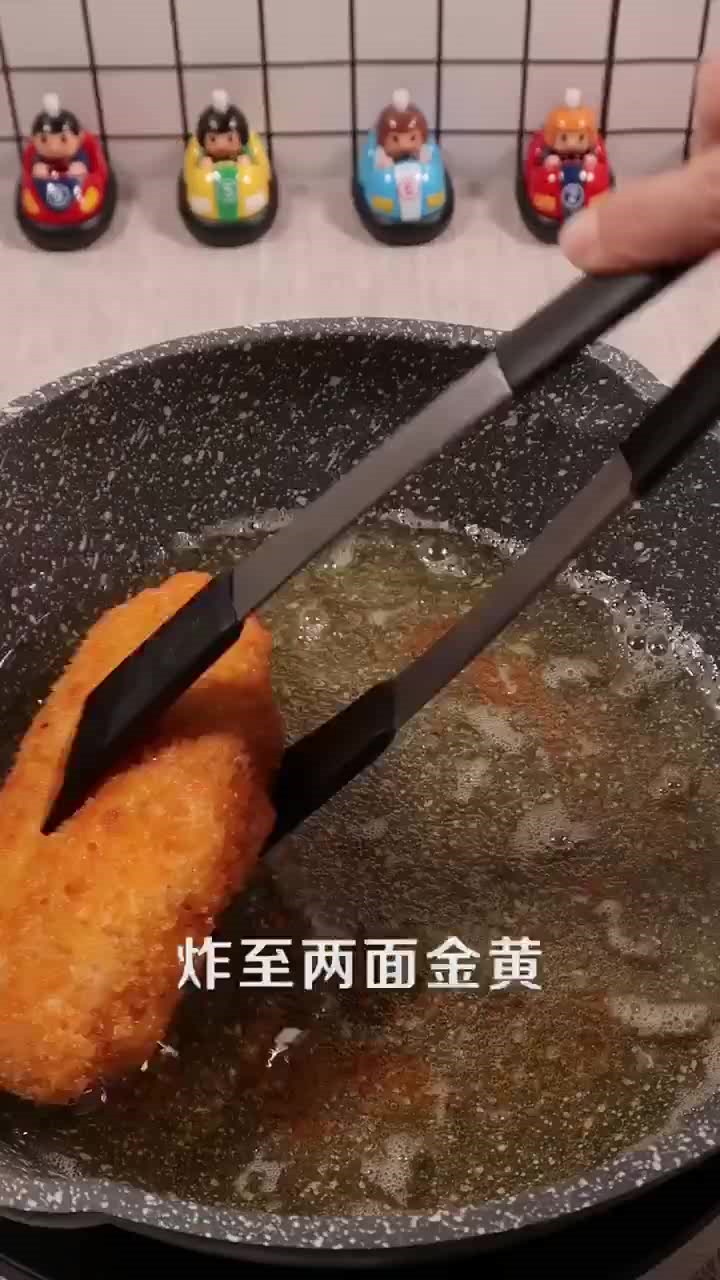 网红芝士爆浆鸡排,鲜嫩可口,外焦里嫩,完胜路边摊