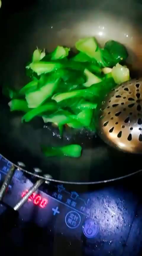 做了个清炒小油菜,清淡爽口,营养健康,太美味了!