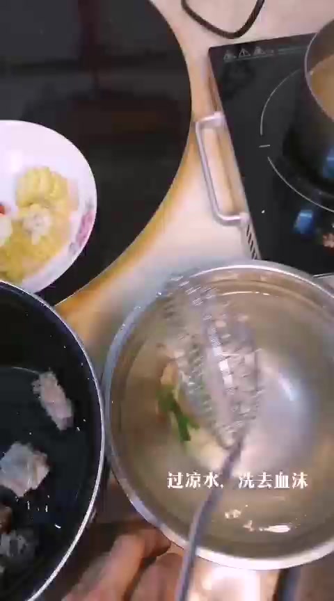 排骨汤怎么做最好喝?厨师长教你一个方法,每次做的都不够喝!