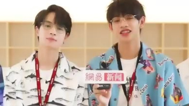 用年轻的心努力做音乐,形成乐队鲜明的辨识度。打破人设固有的禁锢,在闪光灯的聚焦下袒露真实的