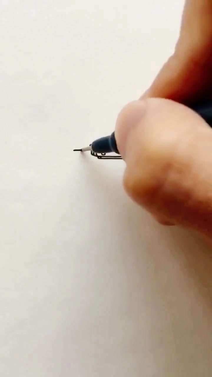 猜猜画的什么,是绝地求生中一把大威力的枪,不看到最后不好猜!