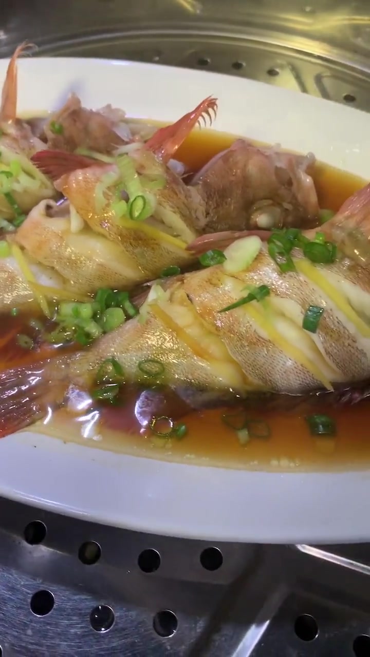 虎头鱼选清蒸的就行了,原汁原味的最好吃,营养又美味!