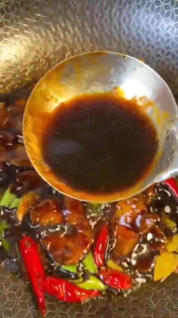 家常炖草鱼,鲜嫩多汁,软嫩鲜香,超级好吃