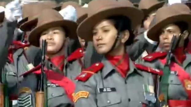 【阅兵场上哪国女兵最漂亮?俄罗斯独树一帜,中国甩印越两国一条街】近日,据媒体报道,在世界各