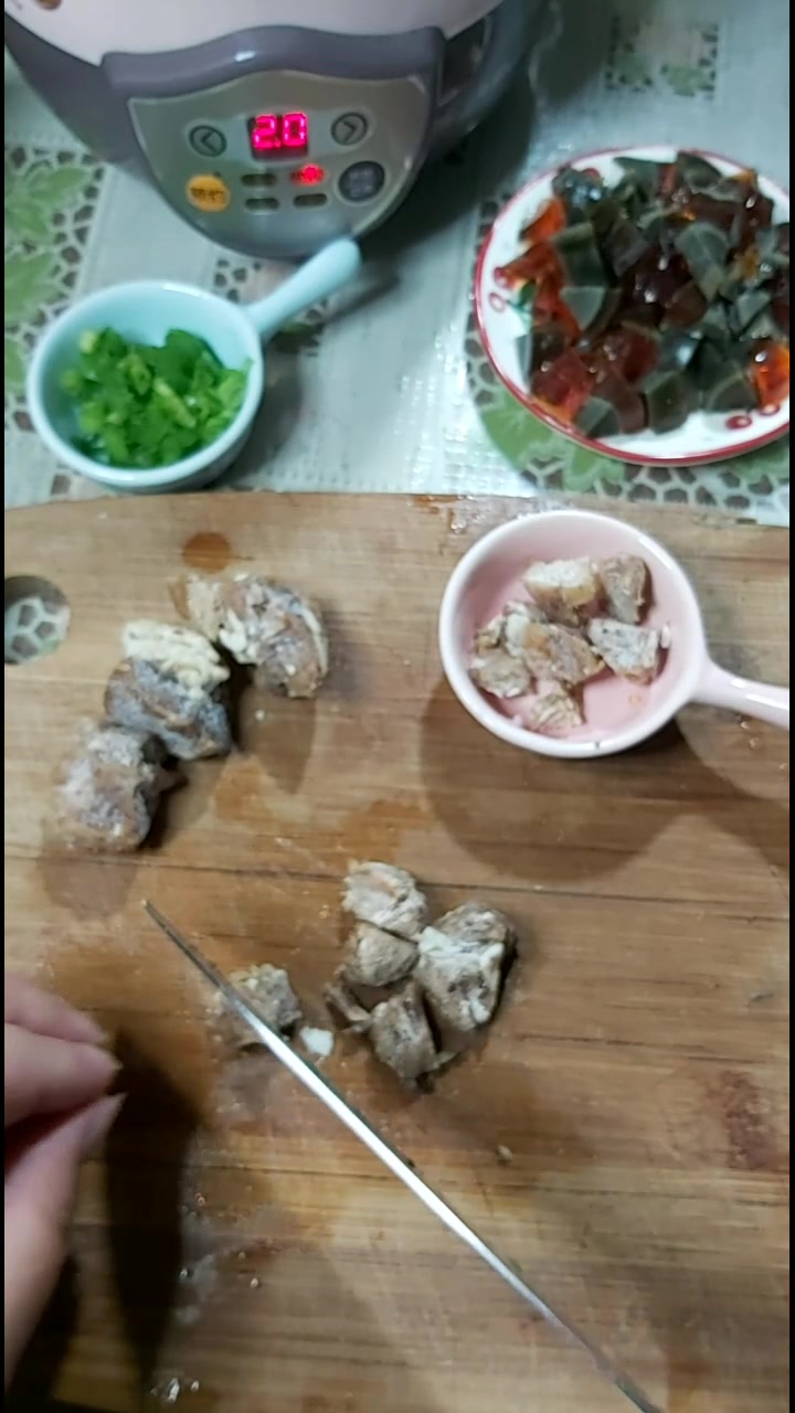 皮蛋牛肉粥,这么做非常好吃哟
